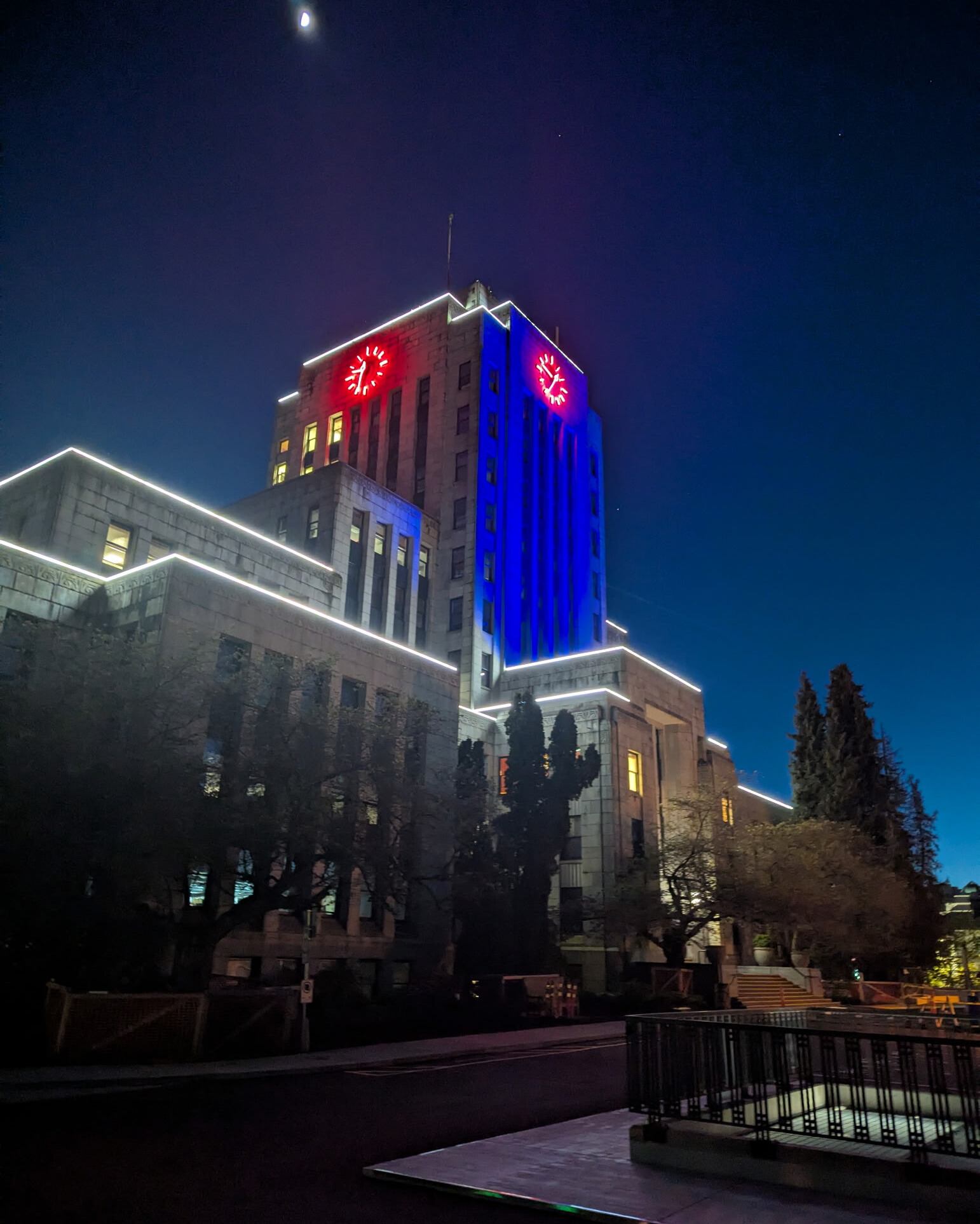 6c09b233-c90e-480c-b8b2-74d359397d2d